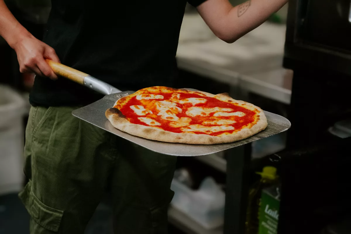 margherita pizza cooked